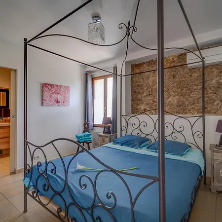 Gite Imagine Roussillon Privee Avec Piscine - 6 Personnes *